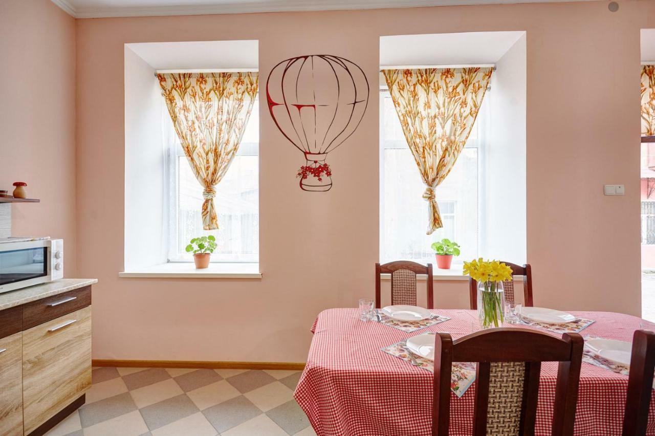 Sweet Home Kamianets-Podilskyi Exterior photo