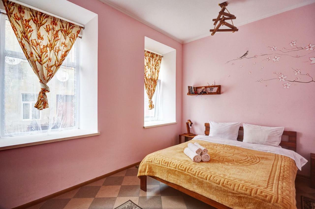 Sweet Home Kamianets-Podilskyi Exterior photo